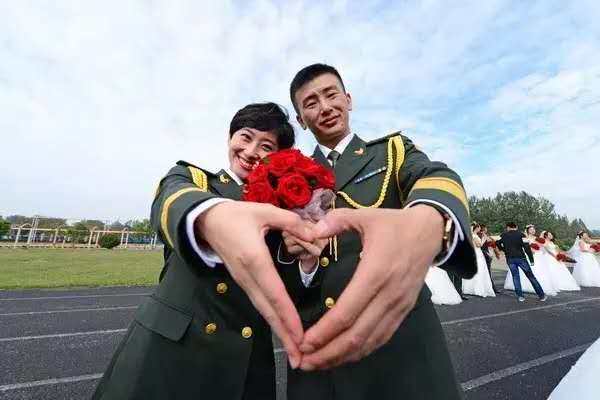 军恋新的一年,军恋一条长长的成长之路