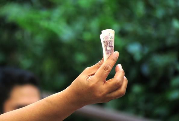 如何看待异地恋不打电话不视频呢？