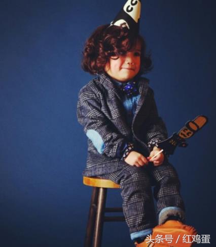 今年冬季童装流行款式,2022年童装秋冬款流行哪些元素