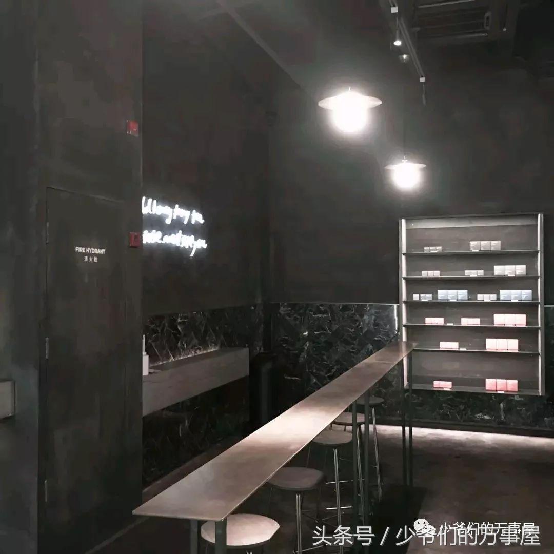 上海性冷淡风格装修设计品质好,魔都冷淡风咖啡店