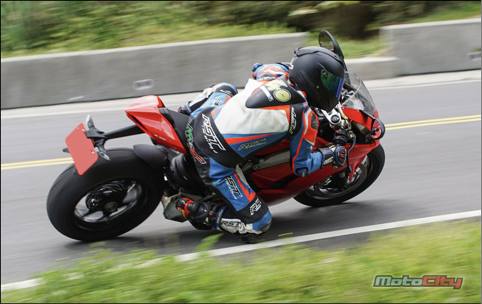 杜卡迪panigalev4新款座高区别,杜卡迪panigalev4speciale限量版