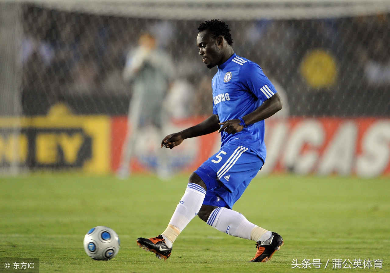 足球解说搞笑话术,足球解说搞笑片段