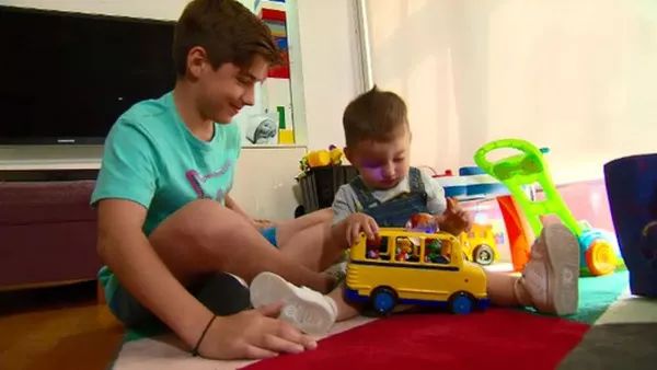 天没亮就来排队,天没亮就出门排队