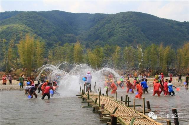 期待来云南的第一个泼水节,欢迎朋友们来云南泼水节