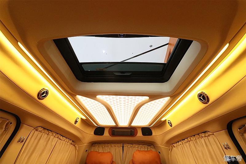 奔驰全新威霆商务车七座,新奔驰威霆咋样