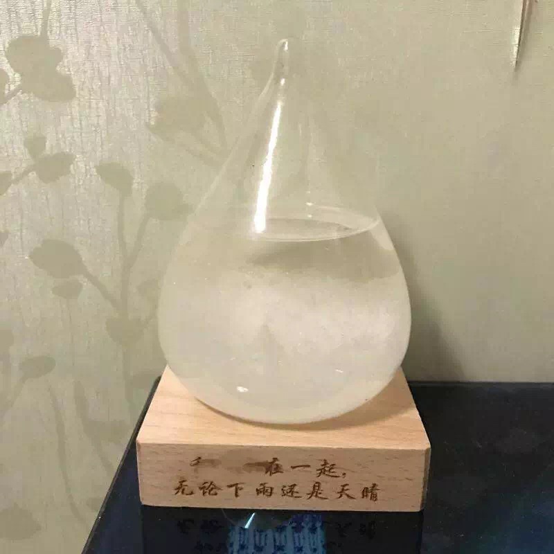 办公桌上摆什么逼格高,属鸡办公桌摆放物件