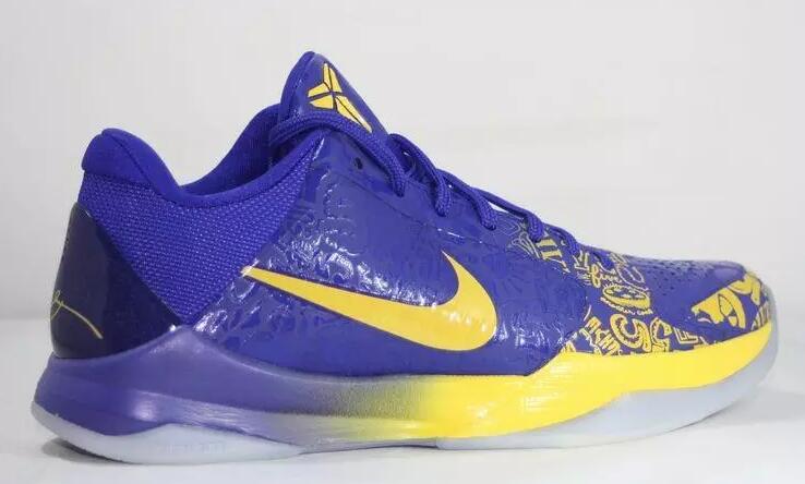 回忆篇从青涩到成熟记忆里的黑曼巴 ----科比战靴系列