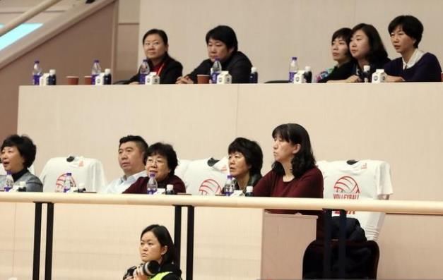 李盈莹联赛表现神勇,女排锦标赛李盈莹集锦