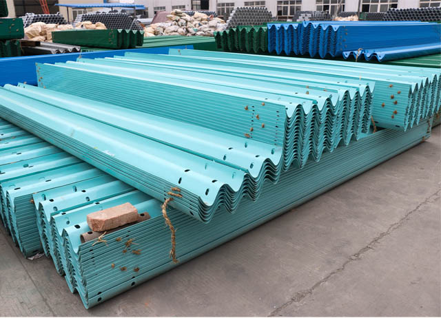 高速护栏板标准规格,护栏板规格