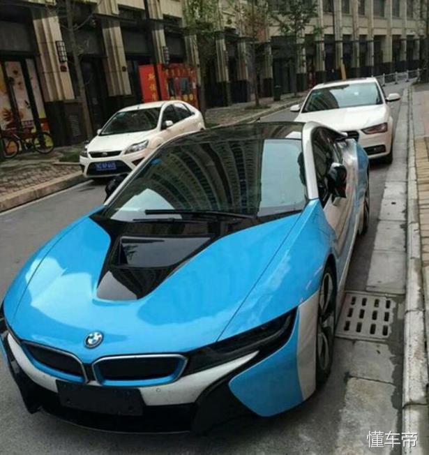 荆州最牛的豪车豪牌，最贵的落地1500万，平时你遇到过几辆？