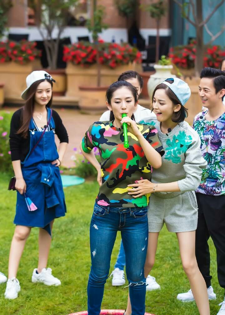 谢娜微博粉丝量破亿,谢娜微博粉丝破亿第一人