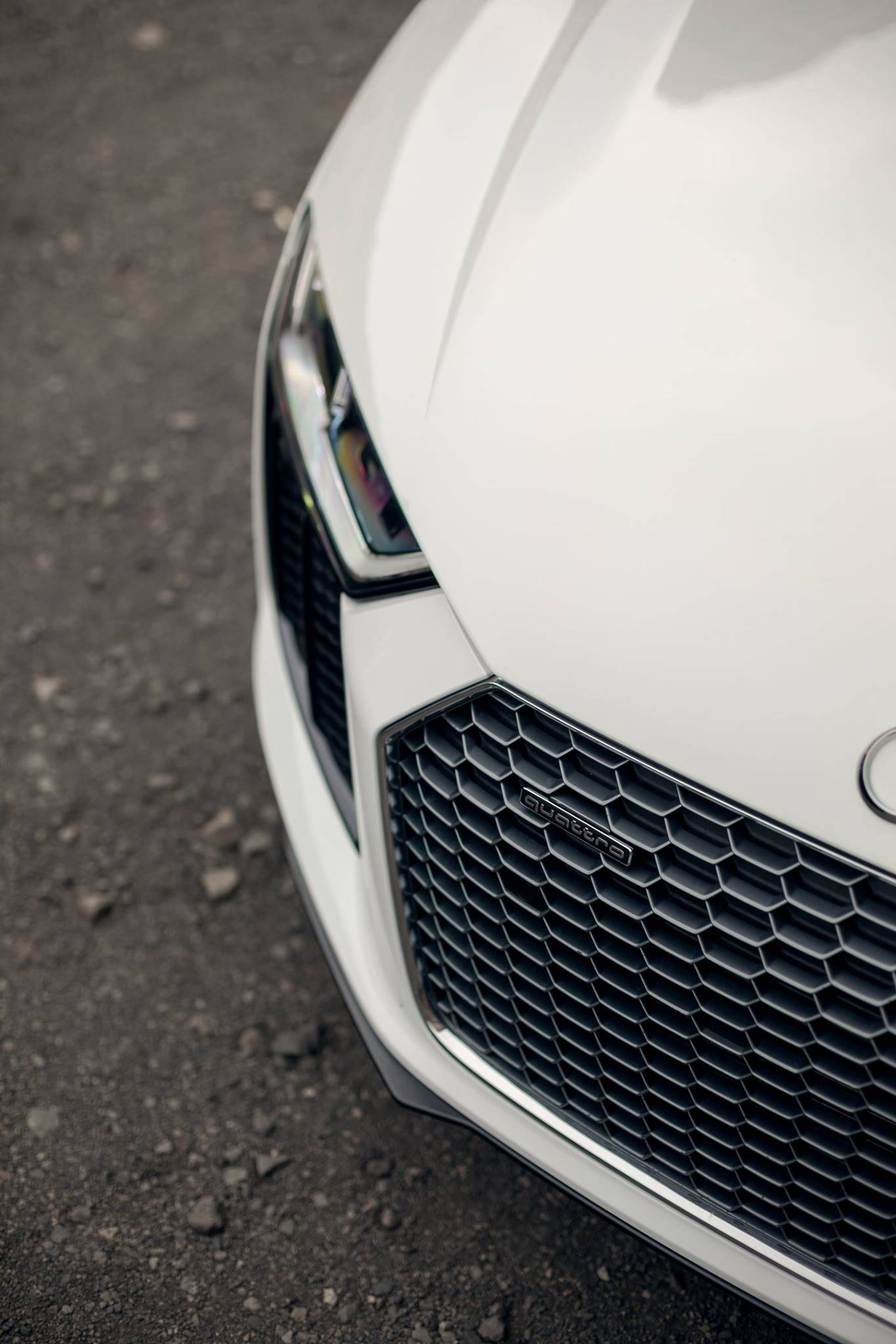 最新奥迪r8高清壁纸,奥迪r8赛道版高清壁纸