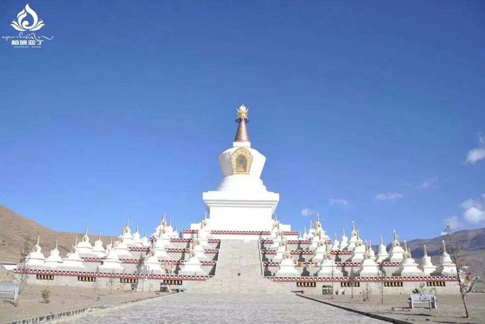 四月末去稻城亚丁怎么样,四月去了心心念念的稻城