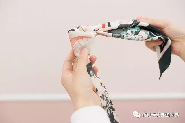 各种丝巾怎么戴,丝巾各种各样戴法