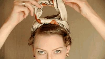 时尚高端珍珠扣丝巾高贵系法配饰,丝巾怎么系比较好看而且简单方便