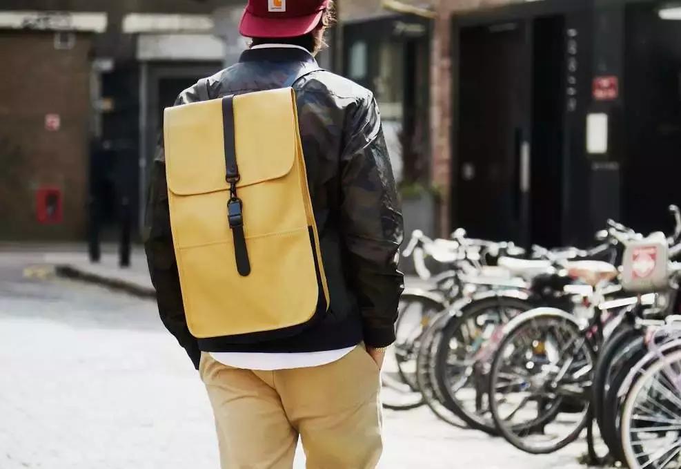 又美又实用的双肩包,最时尚又实用的双肩包