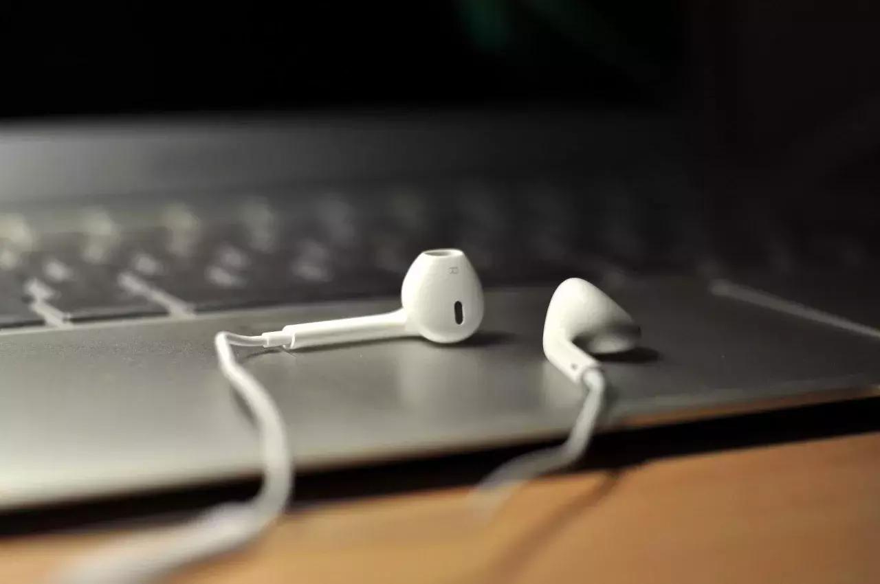 200以内秒杀其它品牌的耳机，这款耳机若是第二，没人敢称第一