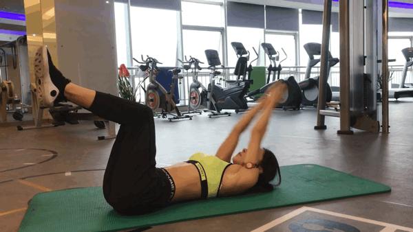 超强虐腹马甲线训练,人鱼线练腹动作