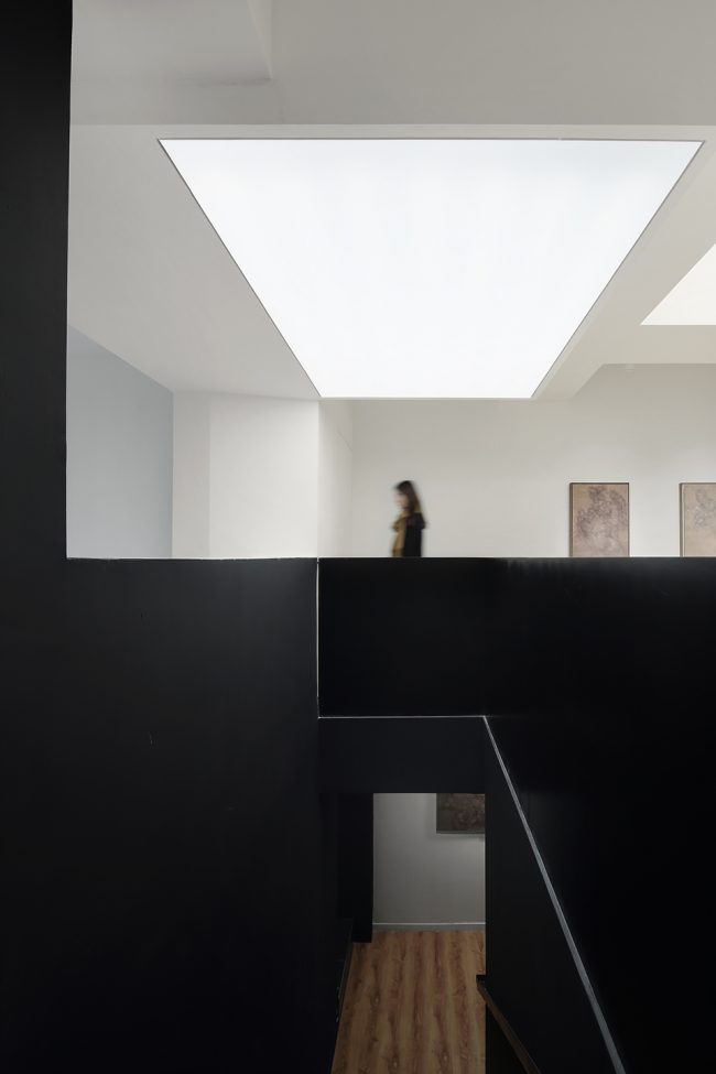 南京逸空间画廊设计师,南京逸空间画廊