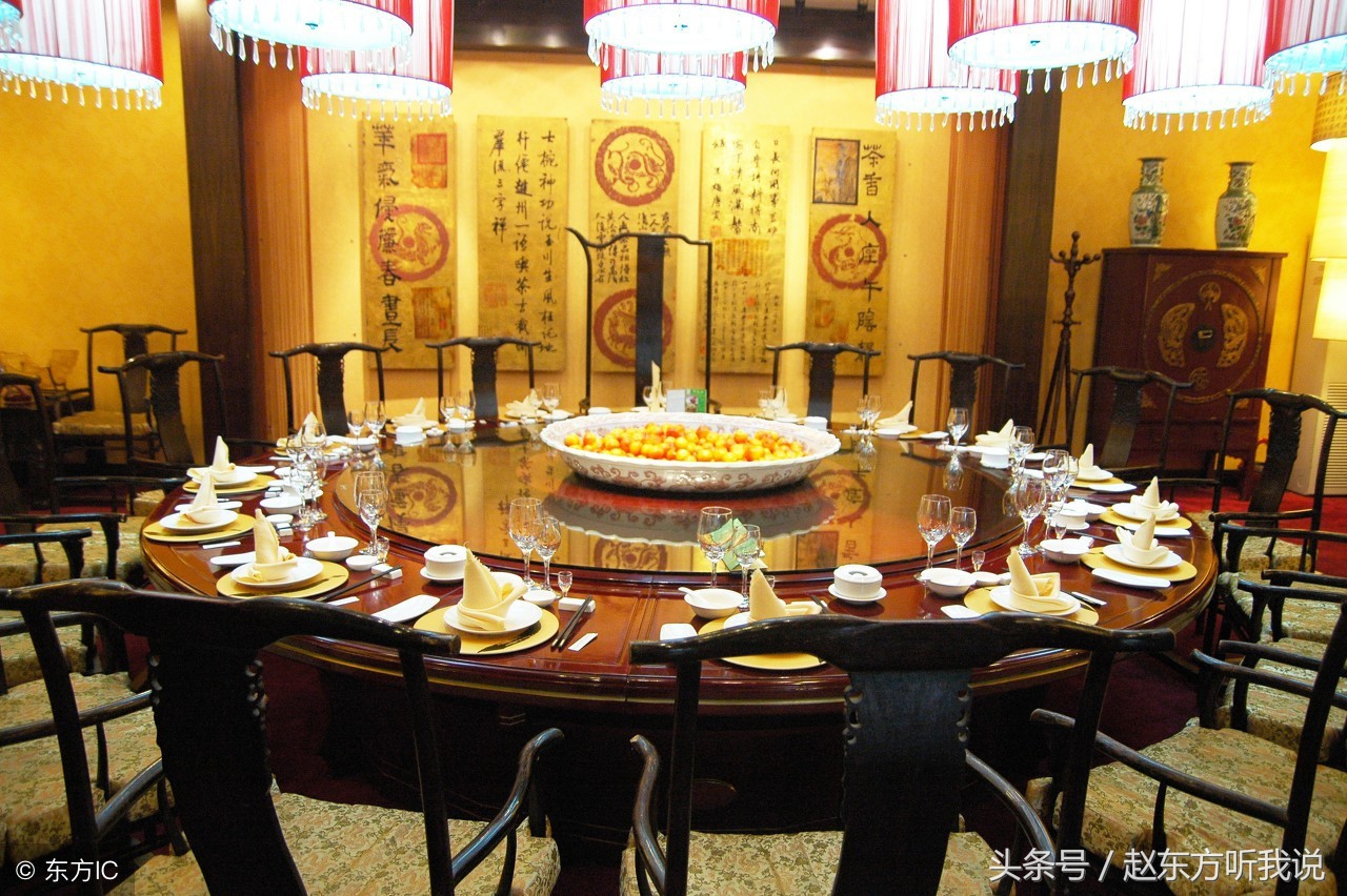 本店无wifi，请和你的朋友聊会天！