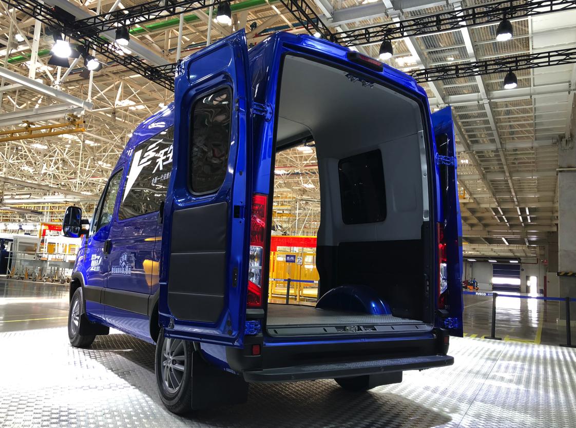 依维柯欧胜厢货国六价格,依维柯欧胜双排货车最新消息