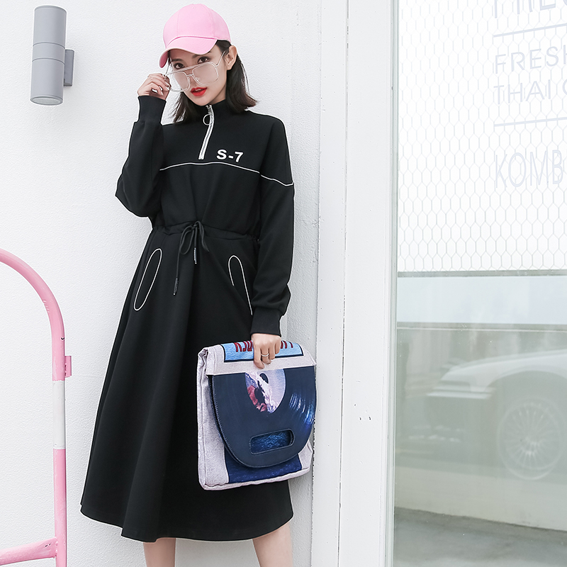 酷酷女孩服装店铺装修,酷酷女孩衣服店铺推荐