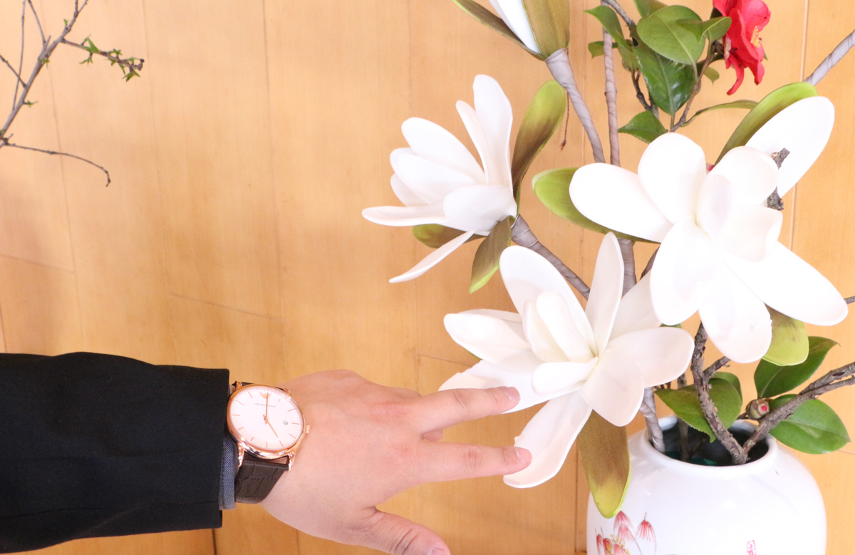 阿玛尼从来不缺仪式感,阿玛尼男款手表复古