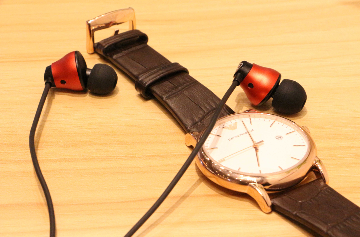 阿玛尼从来不缺仪式感,阿玛尼男款手表复古