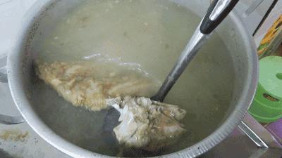 兰州拉面青椒牛肉盖浇面的做法,牛肉汤面重庆小面汤料配方