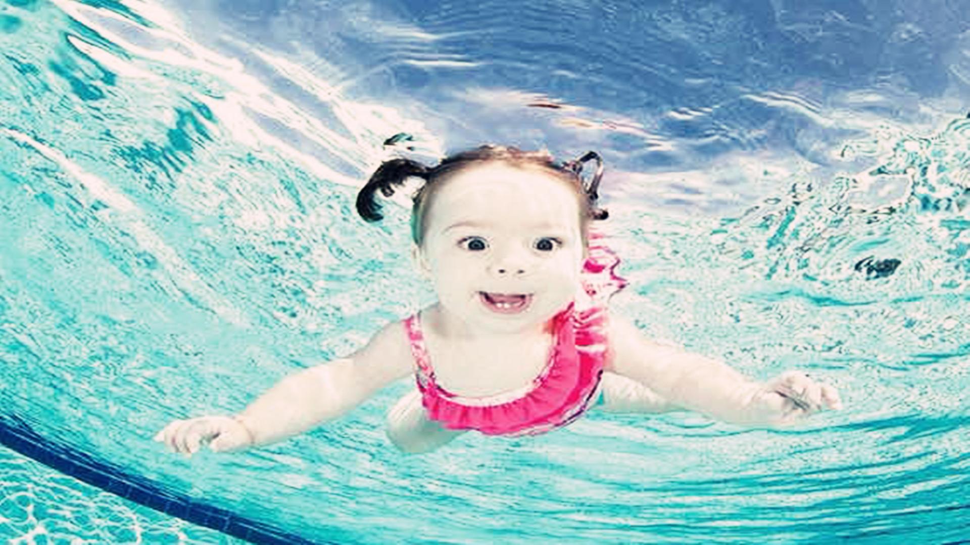 婴儿游泳到底好不好？大多父母为随大流，这些潜在风险不可忽视