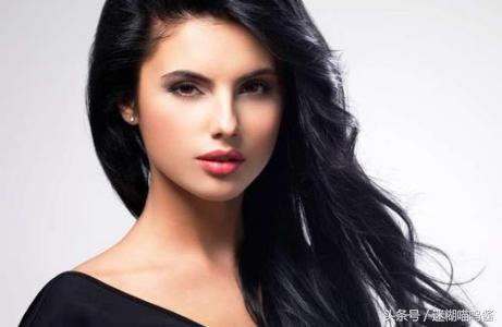 头屑多有白色癣,头屑大量真菌孢子什么情况