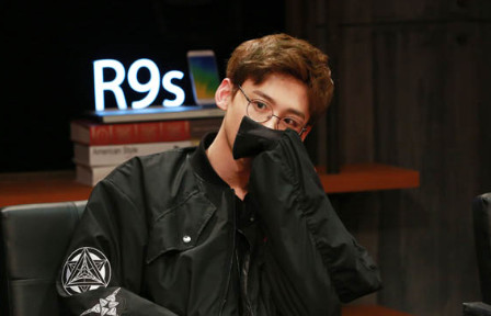 白敬亭录制《二十四小时》，遭余文乐无情嘲讽：我看你还美不美！