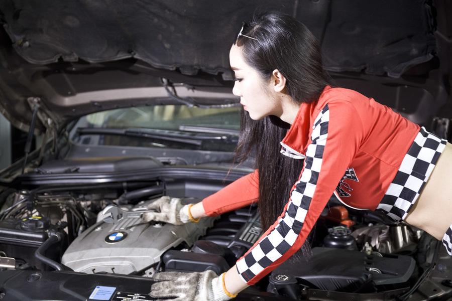 车子被撞了对方全责可以多索赔吗,车被追尾对方全责如何索赔贬值费