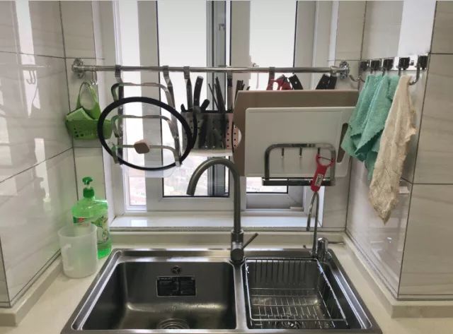 给大家推荐一款实用的卧室置物架,好用的家庭置物架方便简单好看