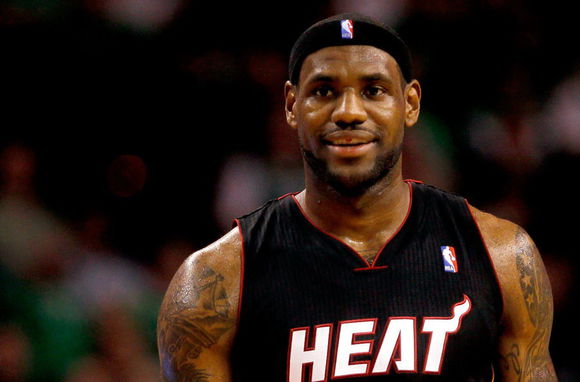 勒布朗詹姆斯的励志故事,关于勒布朗詹姆斯的励志作文