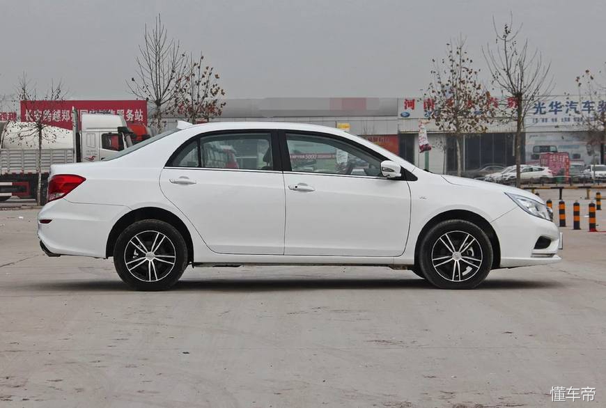 比亚迪速锐遥控驾驶,比亚迪速锐第一视角驾驶