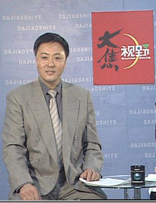 他是解说界马景涛，几乎得罪了全国球迷，但大连足球不能没有他