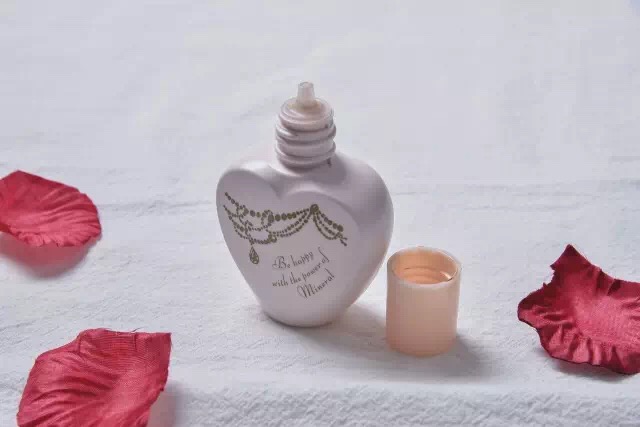 粉底买大牌还是平价,粉底选的好还怕无效妆