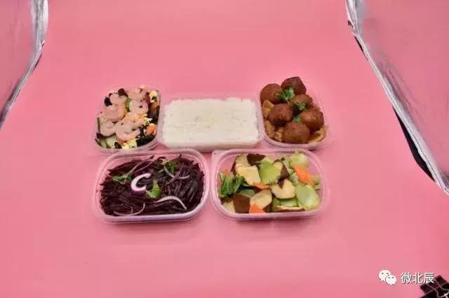 让北辰区老人吃的更舒服！每天15元，饭菜送到家~