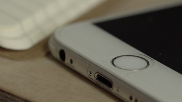 如何清理手机钢化膜胶痕,手机钢化膜脏了有什么补救的方法