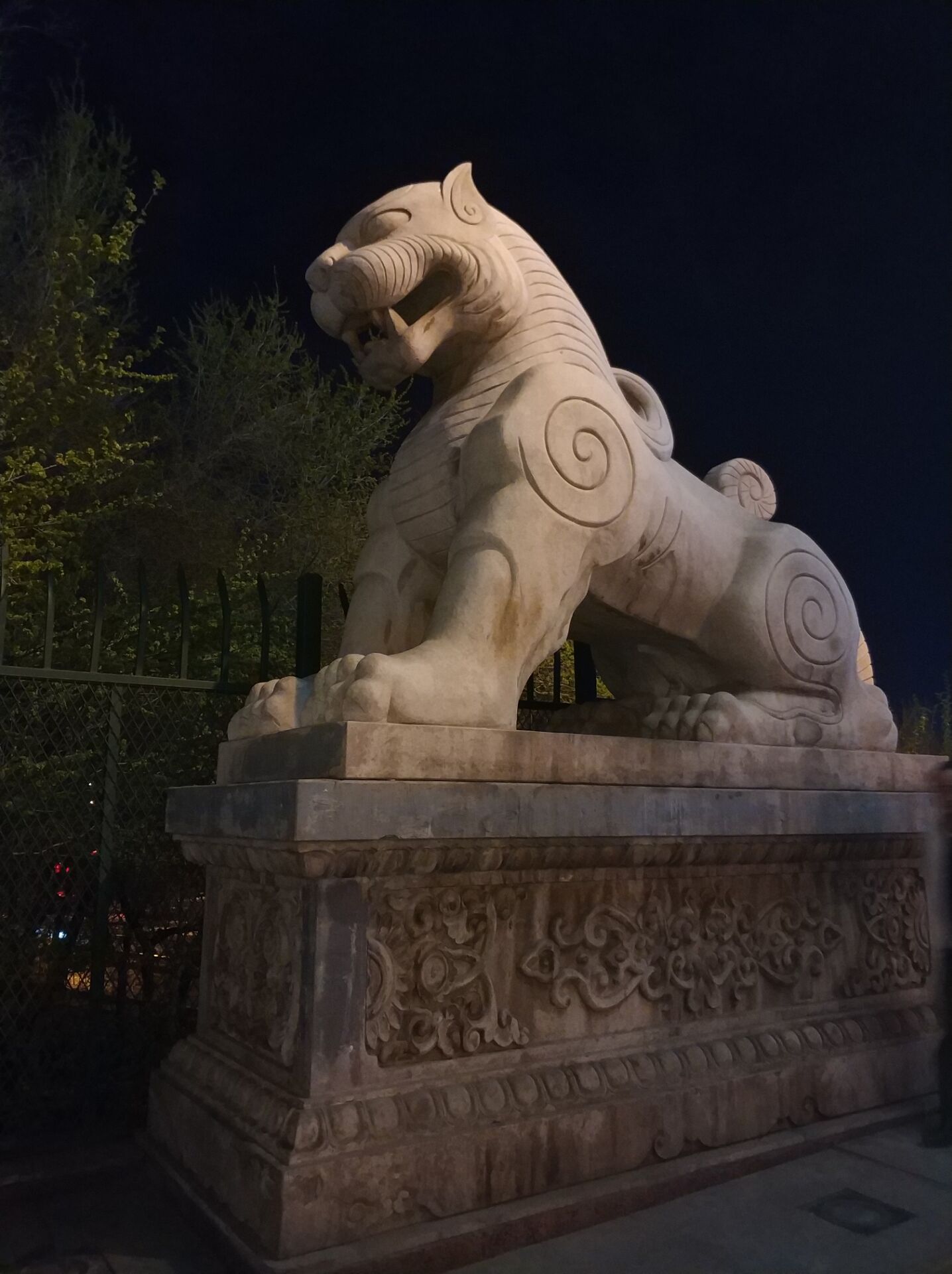 乌鲁木齐街头十大祥瑞瑞兽，哪家最V5？