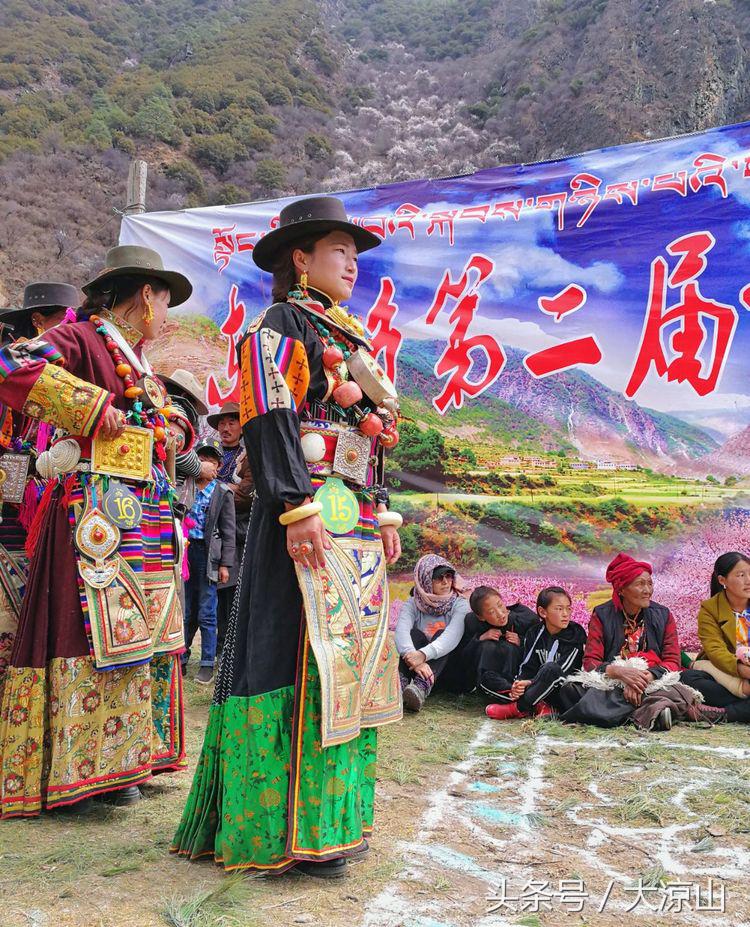 甘孜丹巴美女谷,甘孜藏族自治州美人谷