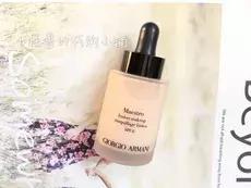 夏天脱妆特别严重怎么办,夏天脱妆是散粉还是粉底的原因