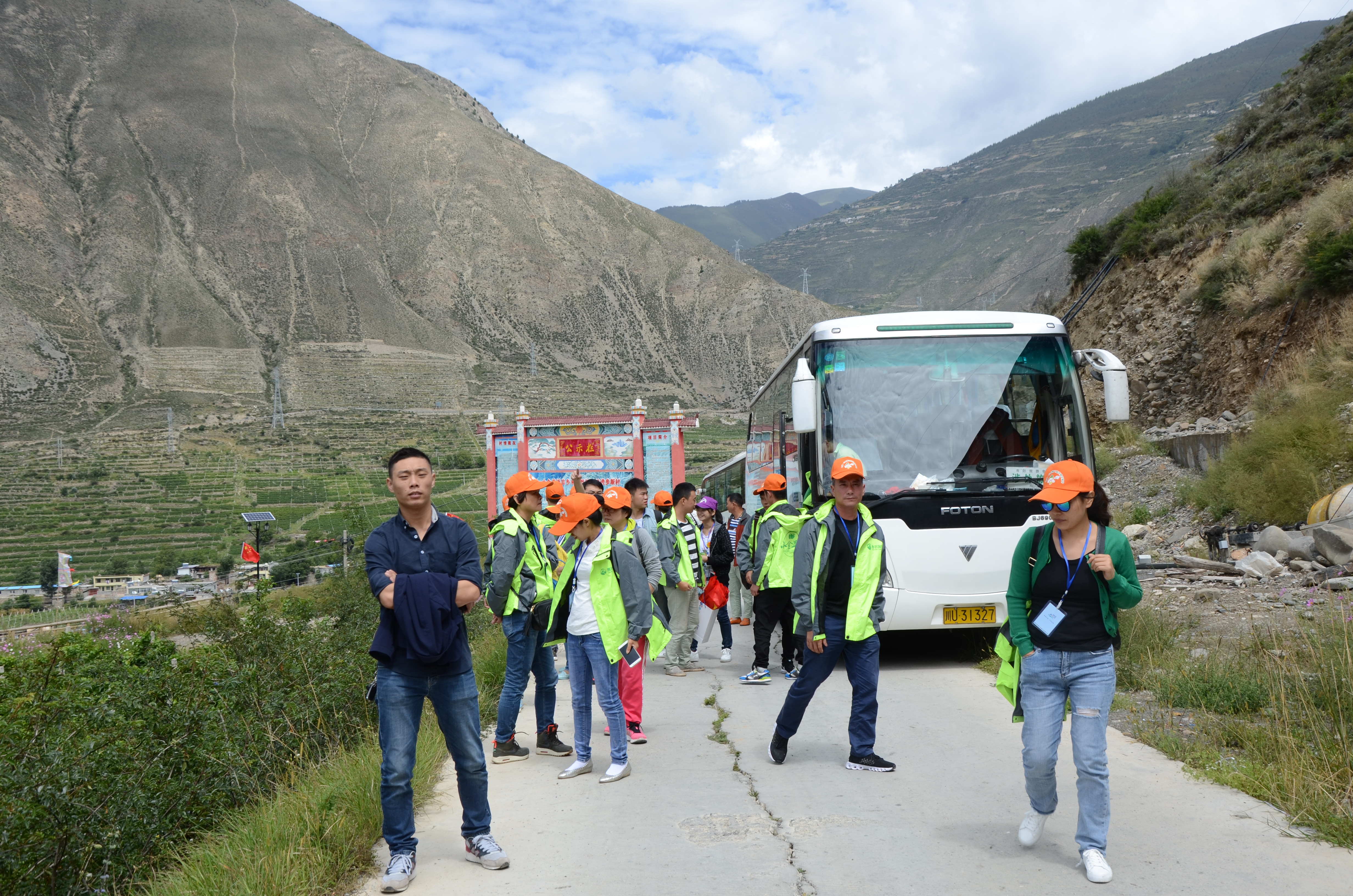 特色农产品扶贫店宣传视频,乡村振兴电商扶贫典型案例