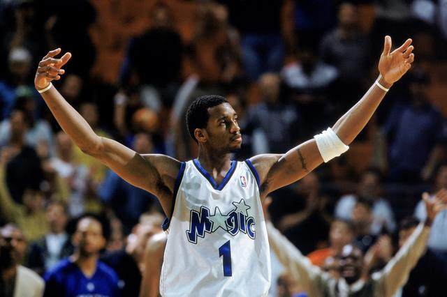 为什么球场上很少有人穿23号球衣,野球场穿几号球衣的人厉害