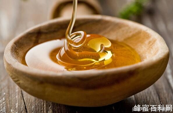 怎么选择一款好的蜂蜜,怎样选到一款好的蜂蜜