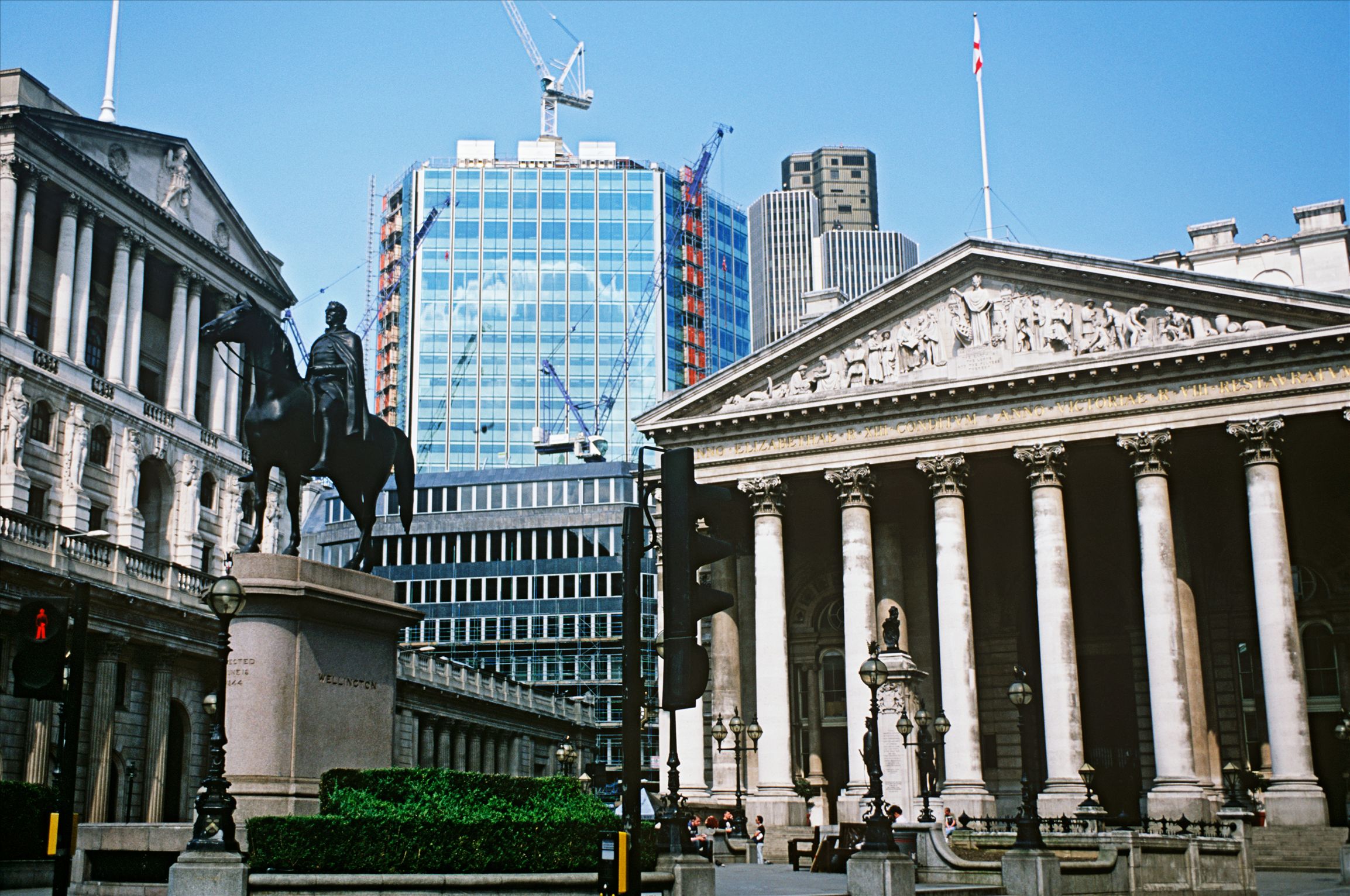 一根k线的价格变化顺序,一根k线两种颜色三个部分