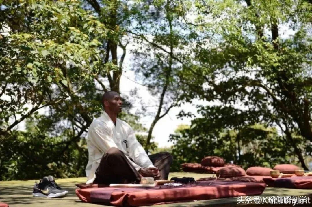 中国女性正被瑜伽毁掉身体？武汉骨科专家辟谣！瑜伽是很好的运动