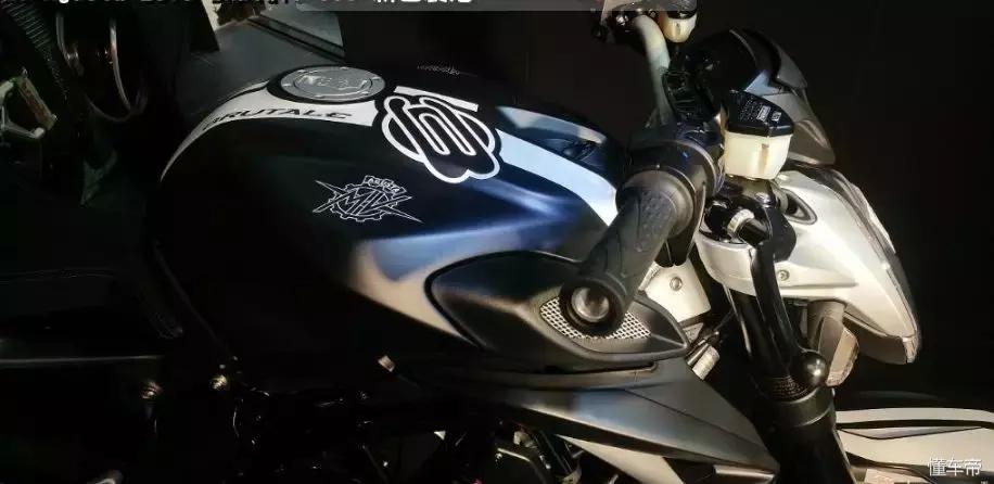 mvagustabrutale800座高,mvagustabrutale800改排气