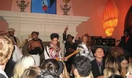 prince王子怎么去世的,prince死因大揭秘